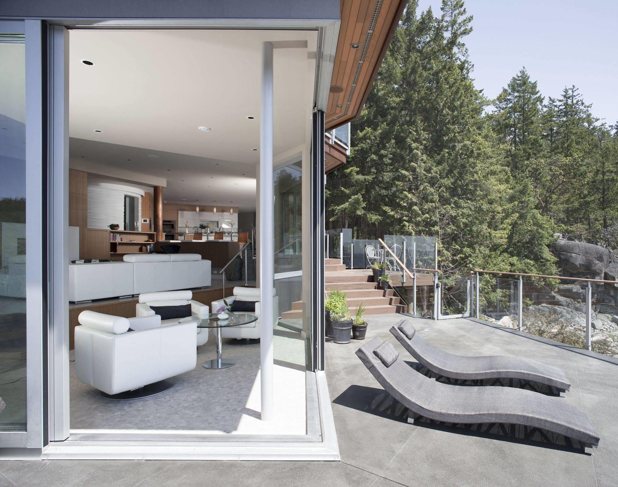 Pointhouse Suites On Sargeant Bay Halfmoon Bay Kültér fotó